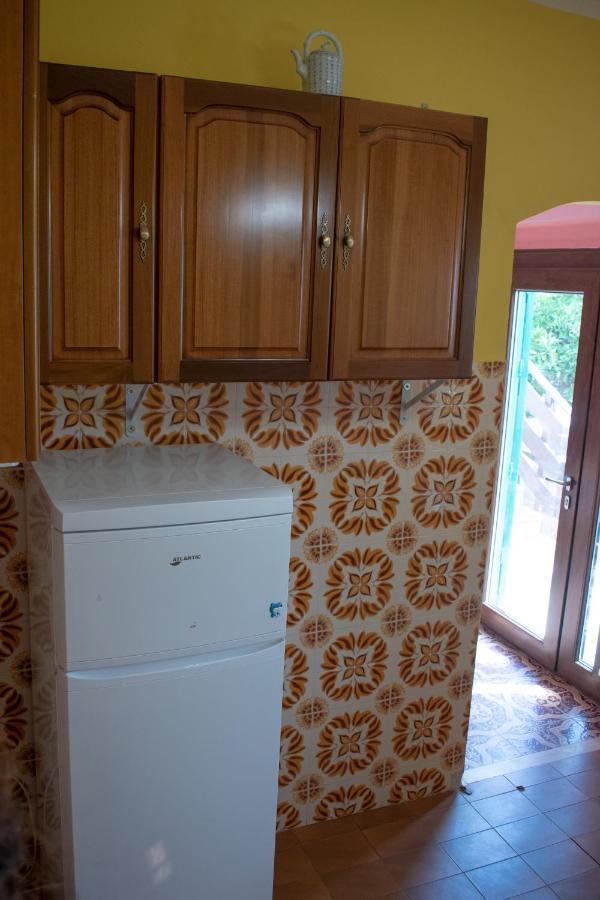 Casa Vacanze "Villa Severina" Iun R6166 R6692 Карбония Экстерьер фото