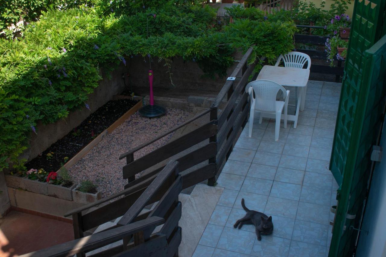 Casa Vacanze "Villa Severina" Iun R6166 R6692 Карбония Экстерьер фото
