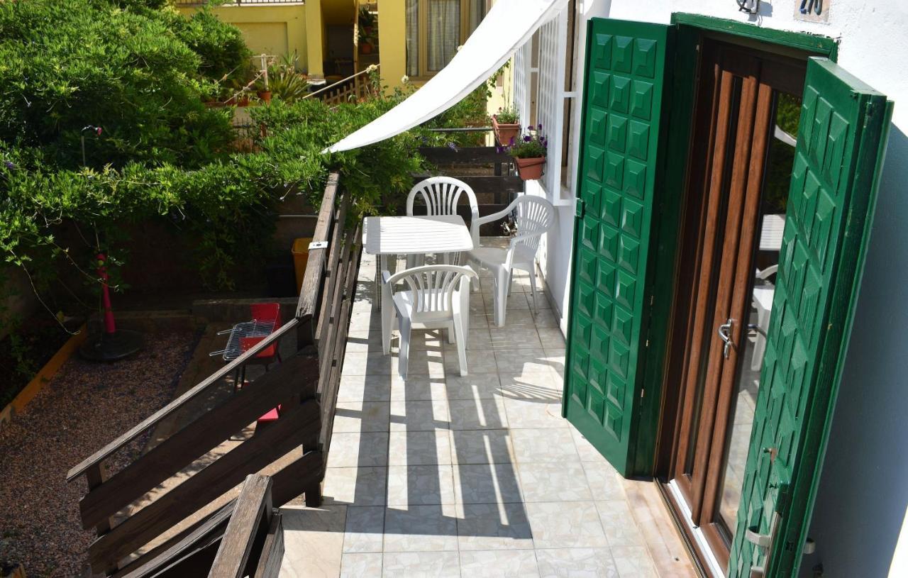 Casa Vacanze "Villa Severina" Iun R6166 R6692 Карбония Экстерьер фото